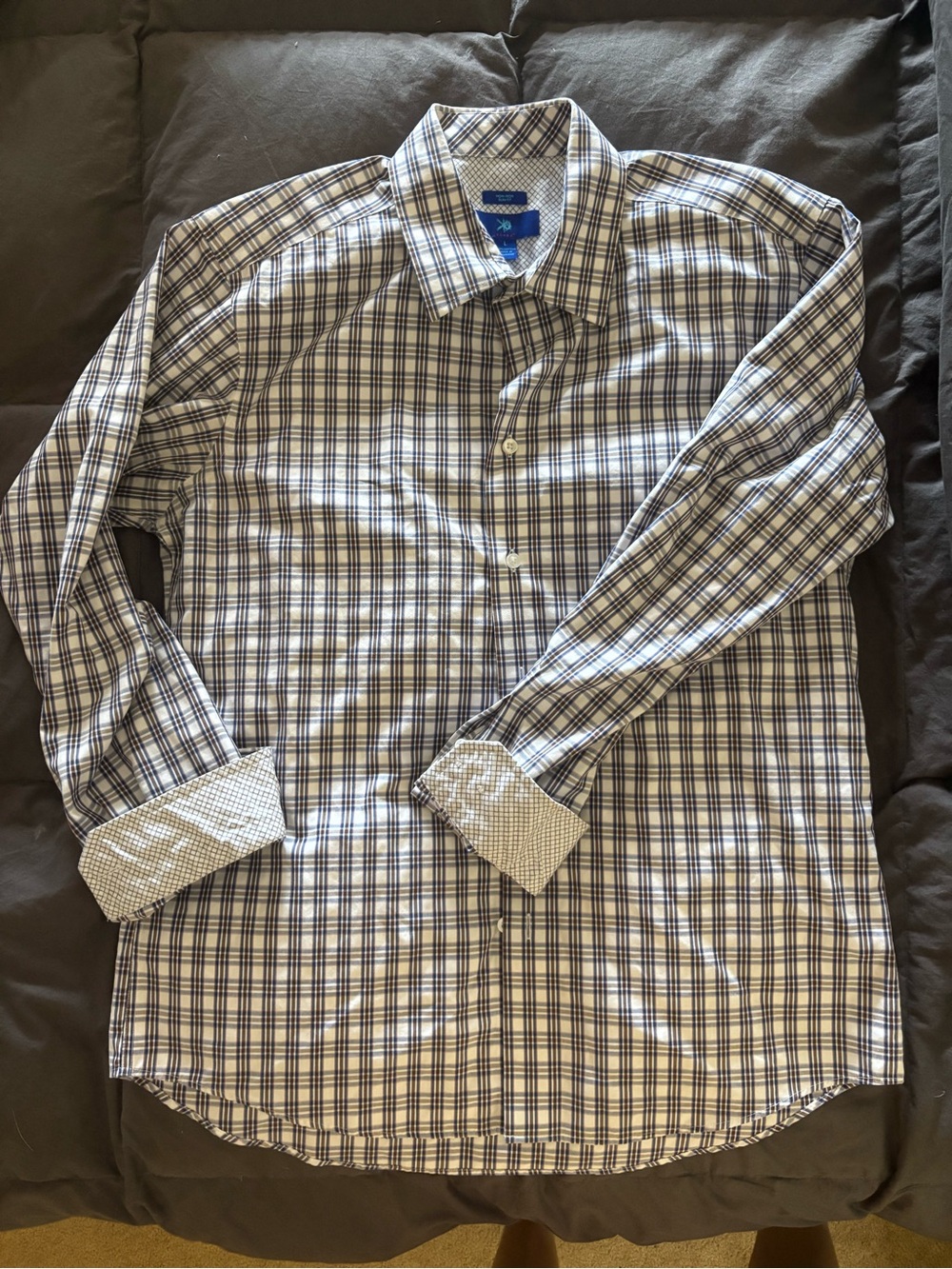 Egara Men’s Beige Plaid Button Up Dress Shirts (2) - Picture 2 of 7